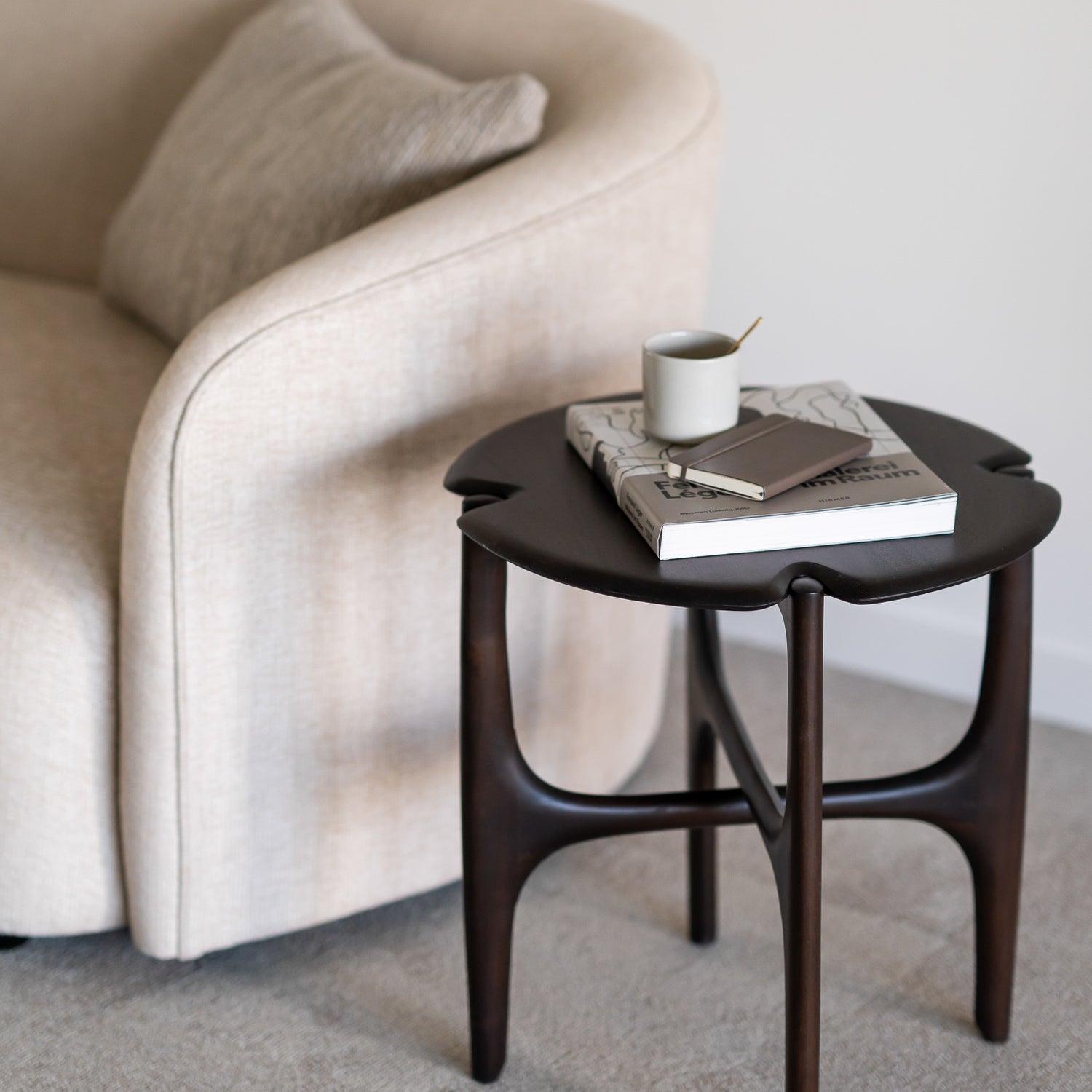 PI Beistelltisch - lackiertes Mahagoni - dunkelbraun - rund - 47 x 47 x 50 cm - ZEN ZONE Furniture