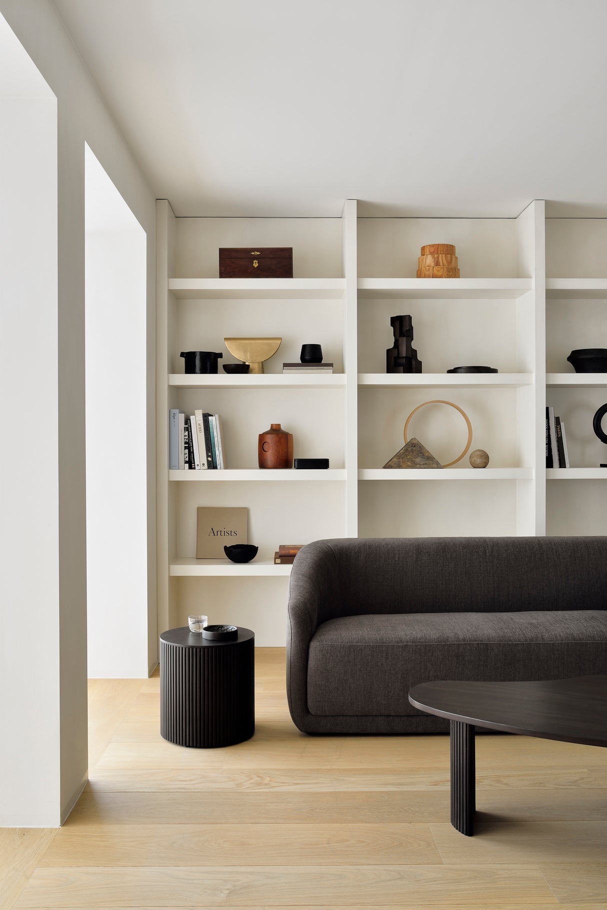 Roller Max Beistelltisch - lackiertes Mahagoni - dunkelbraun - rund - abnehmbarer Deckel - 40 x 40 x 42 cm - ZEN ZONE Furniture