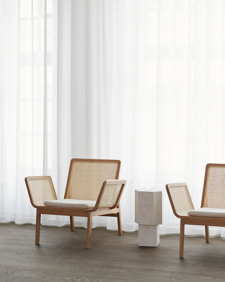 Sessel Le Roi aus Massivholz Esche und natürlichem Rattan, 84,5×76×72 cm - ZEN ZONE Furniture