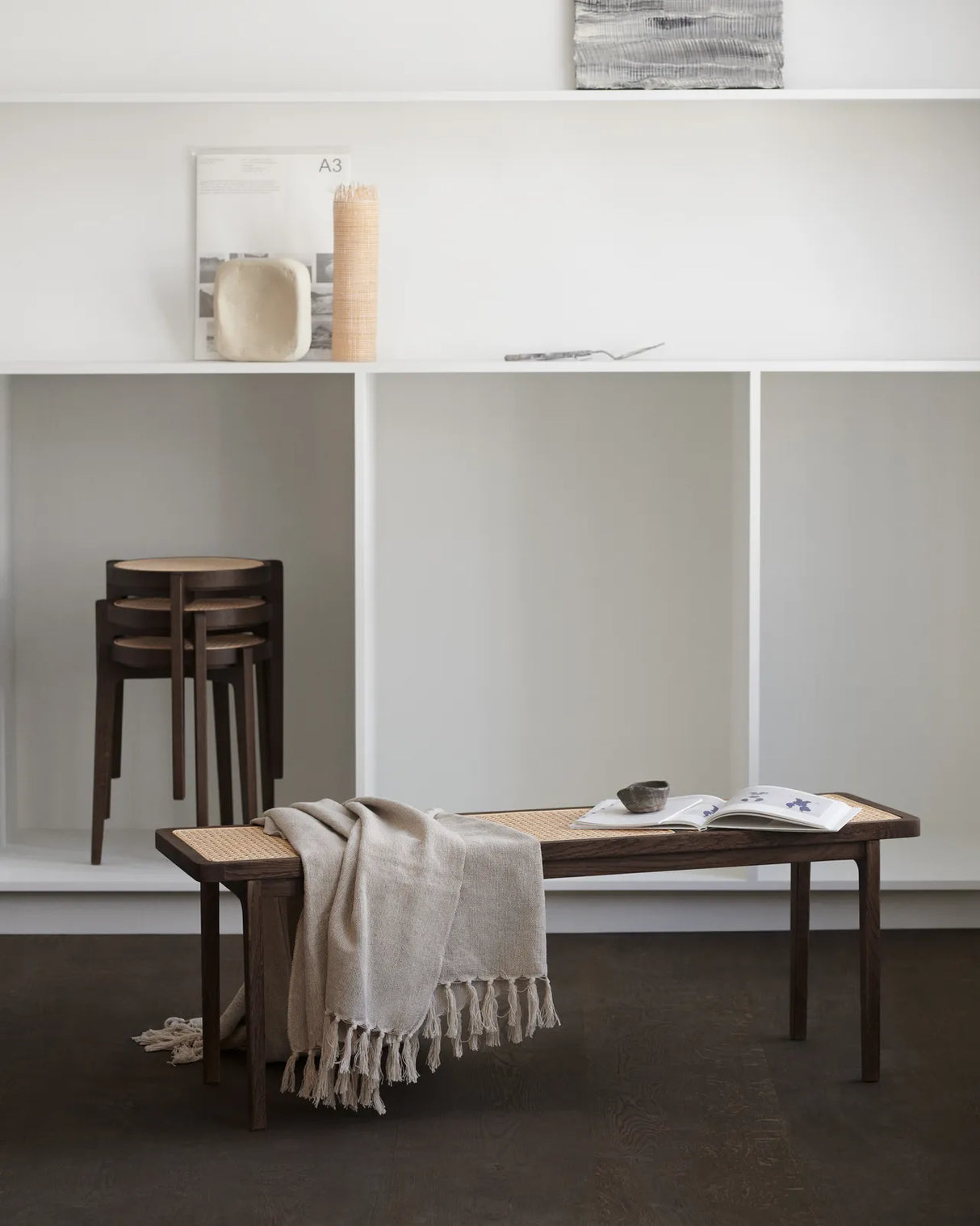 Sitzbank Le Roi aus Massivholz Esche und Rattan, 120×35×42 cm - ZEN ZONE Furniture