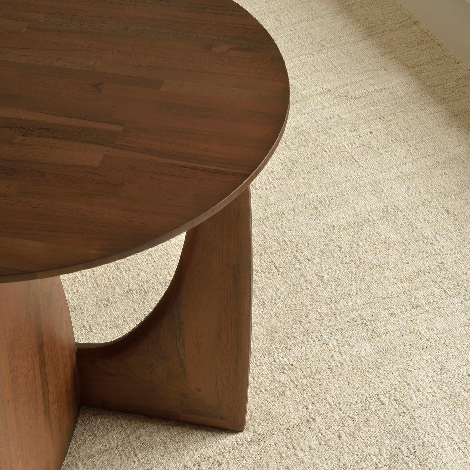 Geometric Beistelltisch - lackiertes Teak - braun - rund - 51 x 51 x 50 cm - ZEN ZONE Furniture