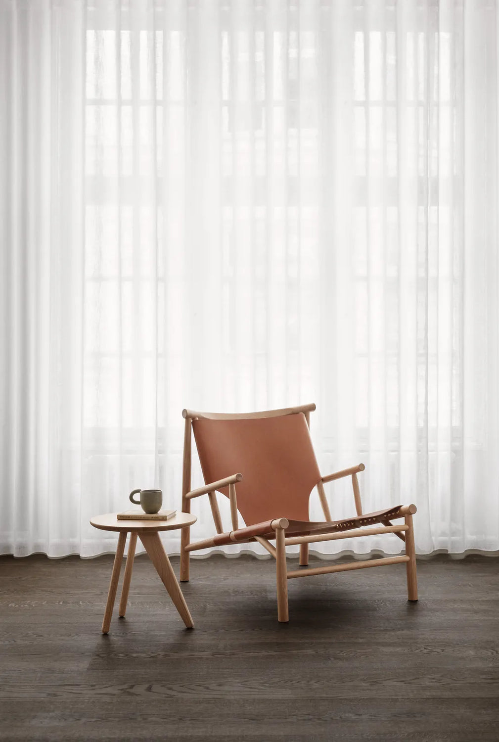 Sessel Samurai aus Massivholz Eiche und Sattelleder, 66×83×75 cm - ZEN ZONE Furniture