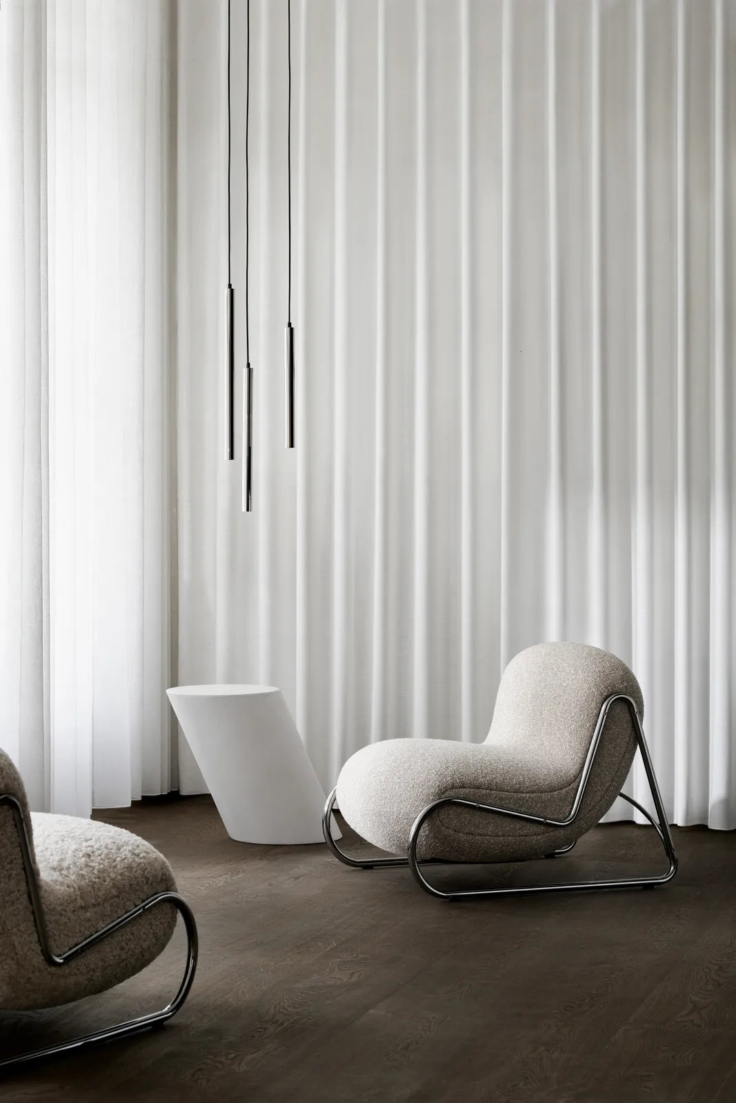 Beistelltisch Tilt aus Beton oder Eichenfurnier, 60×35×50 cm - ZEN ZONE Furniture