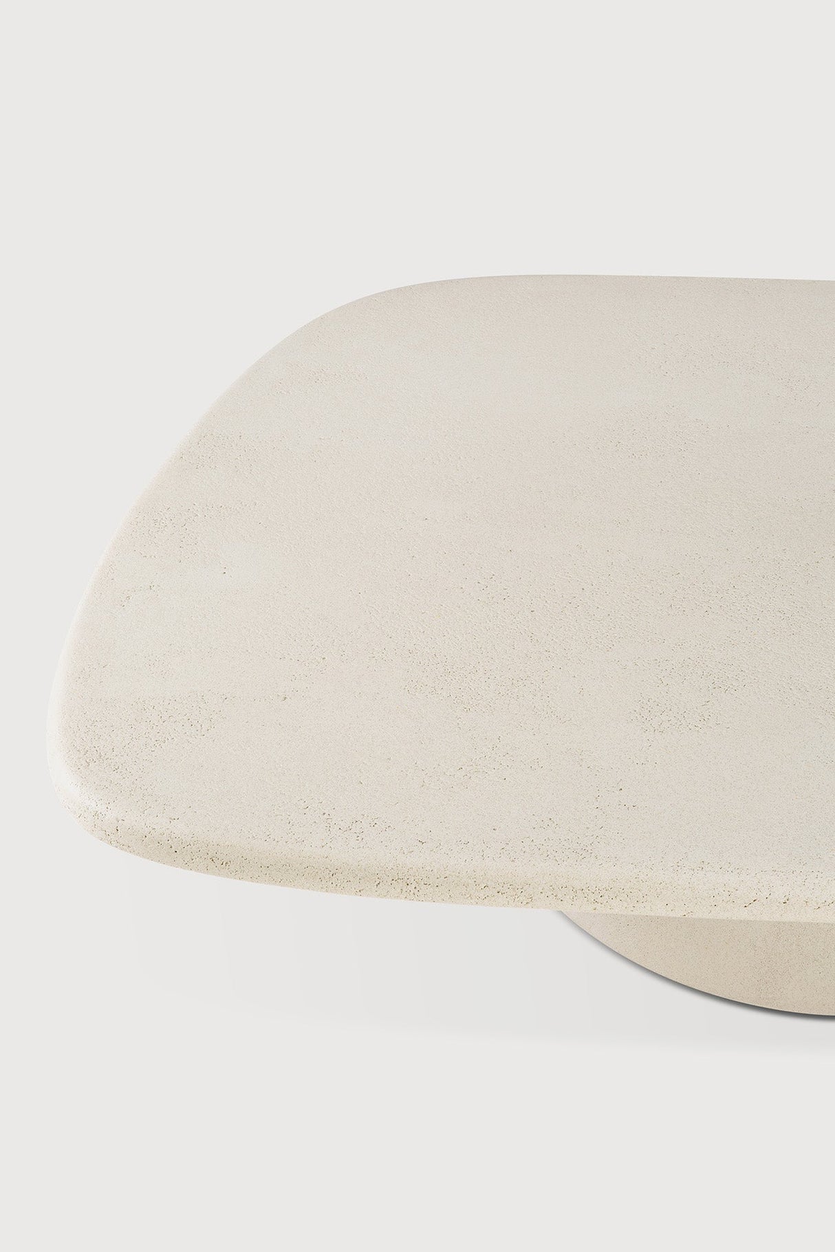 Elements Couchtisch - Mikrozement - Off-White - Kieselsteinform - ZEN ZONE