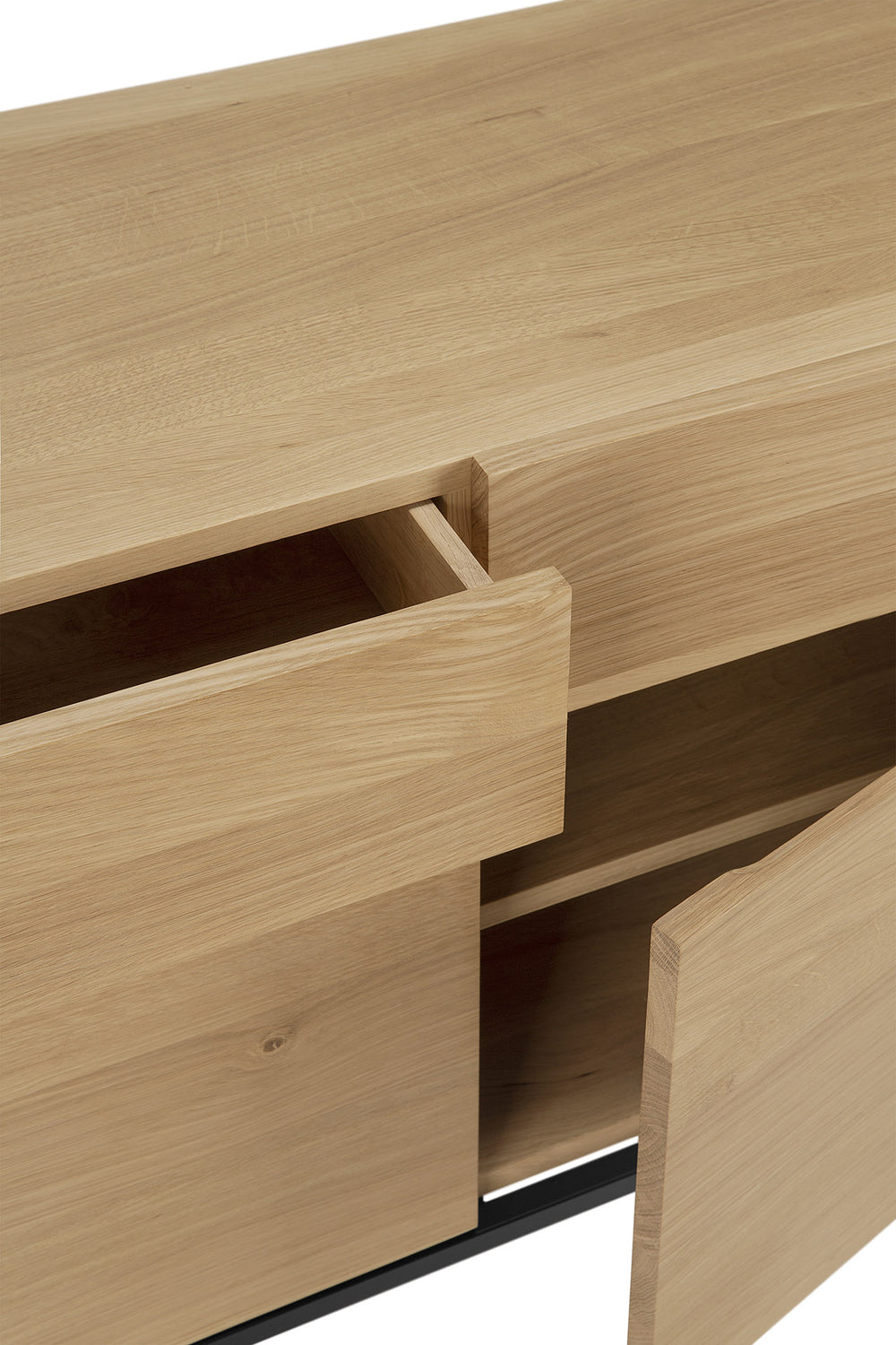Ligna Sideboard - Eiche - schwarzes Metall - 2 Türen - 2 Schubladen - 110 x 45 x 78 cm - ZEN ZONE Furniture