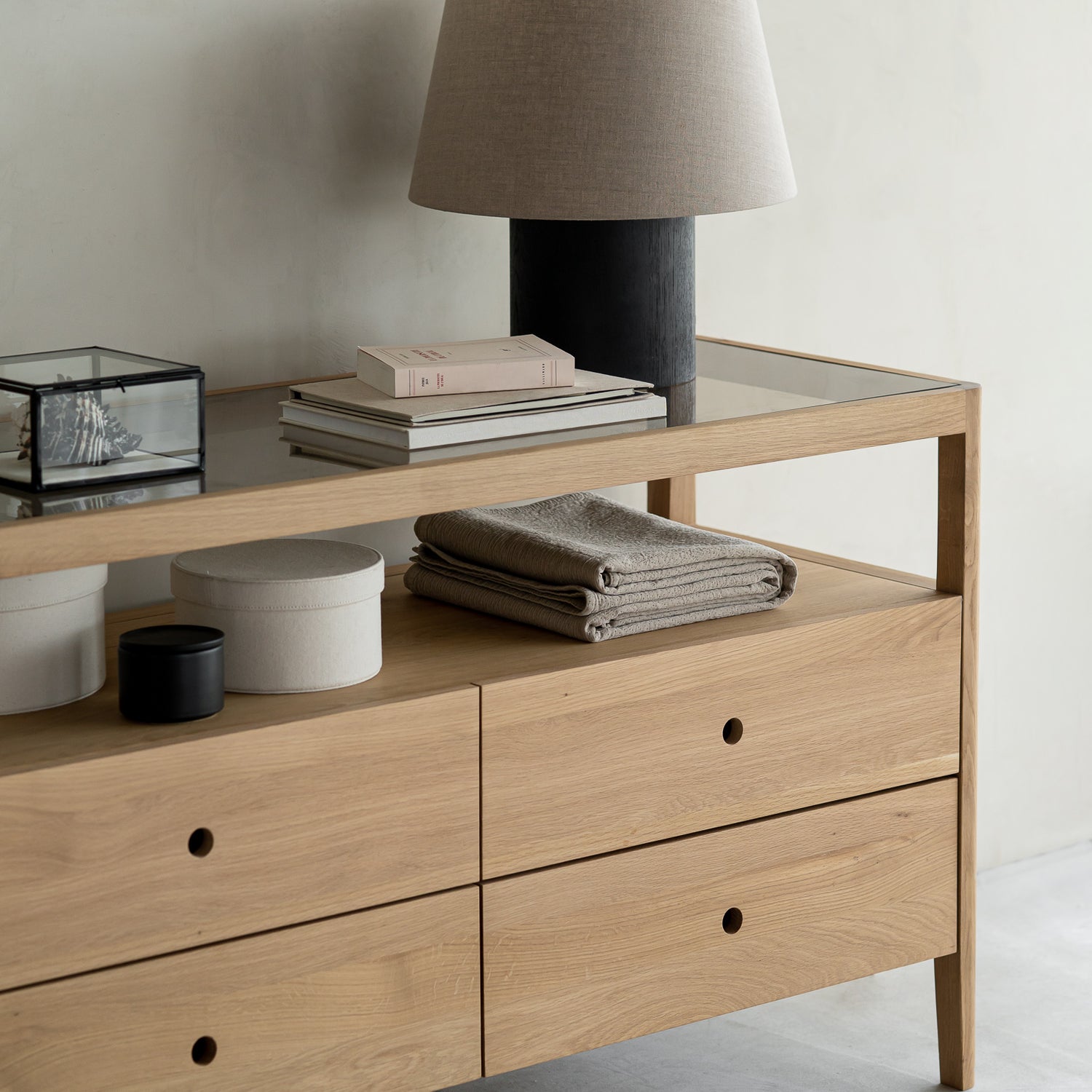 Spindle Kommode - Eiche - 4 Schubladen - 150 x 56 x 83 cm - ZEN ZONE Furniture