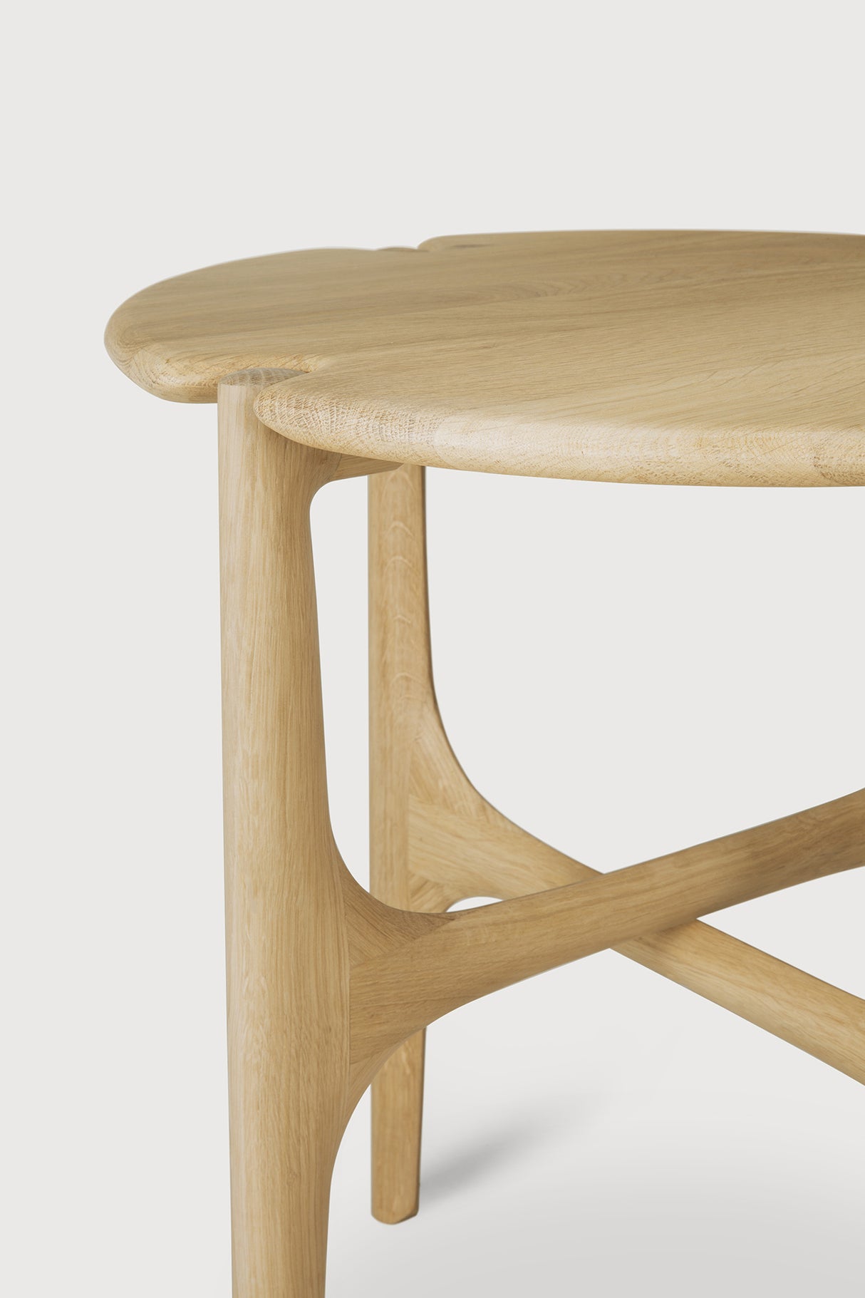 PI Beistelltisch - lackierte Eiche - rund - 47 x 47 x 50 cm - ZEN ZONE Furniture