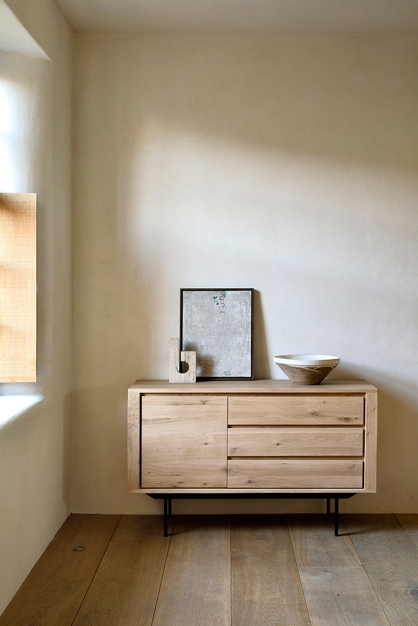 Shadow Sideboard - Eiche - 1 Tür - 3 Schubladen - 134 x 45 x 80 cm - ZEN ZONE Furniture