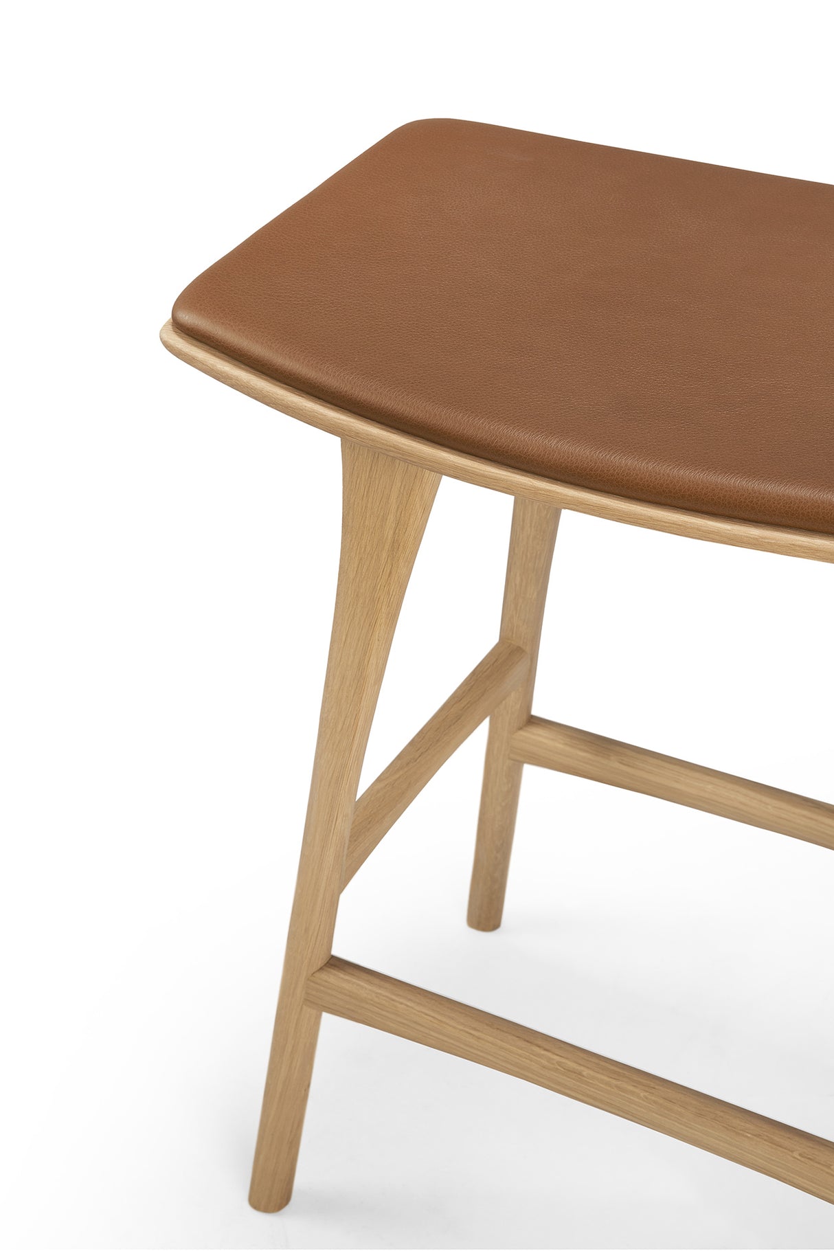 Osso Tresenhocker - lackierte Eiche - Cognac Leder - 57 x 33 x 69 cm - ZEN ZONE Furniture