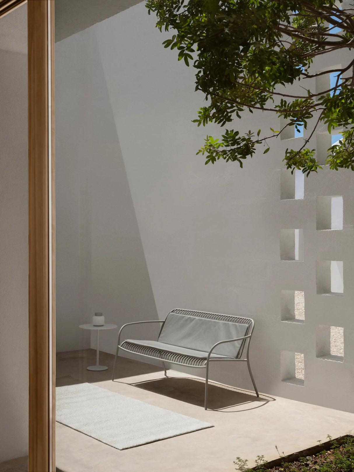 Loungesofa - YUA WIRE - 134x65 cm - ZEN ZONE Furniture