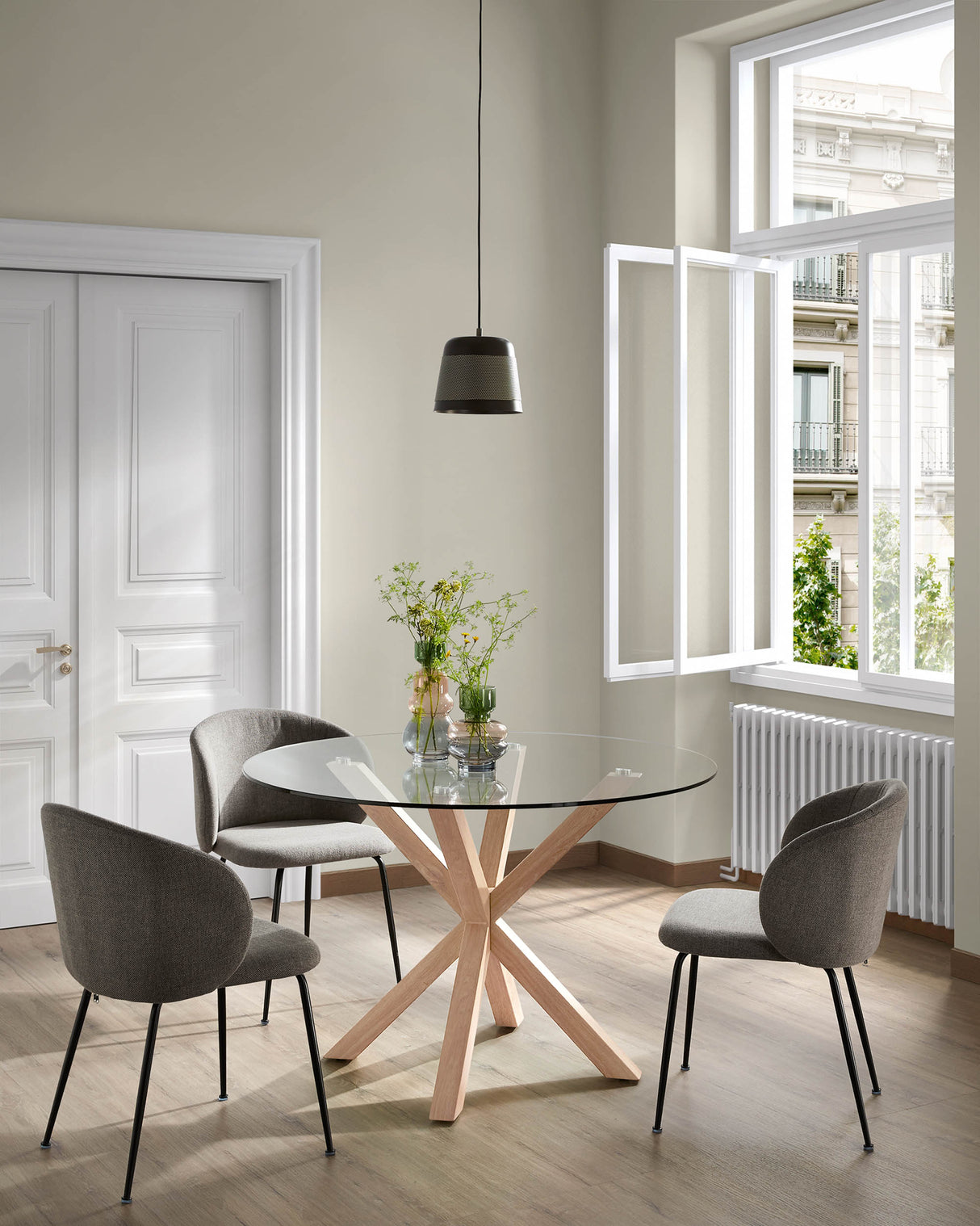 Minna Stuhl dunkelgrau und Stahlbeinen mit schwarzem Finish - ZEN ZONE Furniture