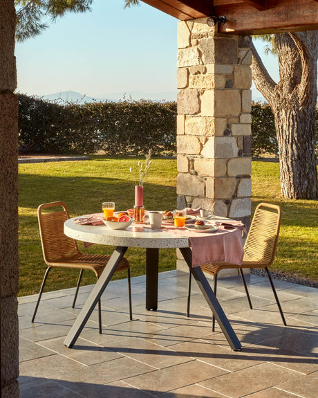 Lambton stapelbarer Stuhl aus braunem Seil und Stahl mit schwarzem Finish - ZEN ZONE Furniture
