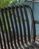 Stapelbarer Outdoor Stuhl Isabellini schwarz - ZEN ZONE Furniture