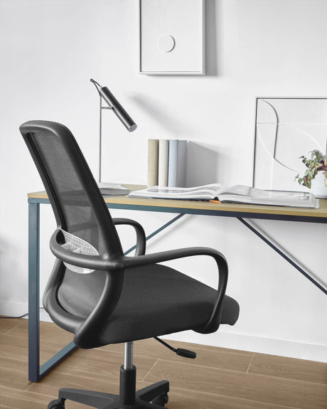 Melva Schreibtischstuhl in Schwarz mit Beinen aus Stahl in Schwarz - ZEN ZONE Furniture