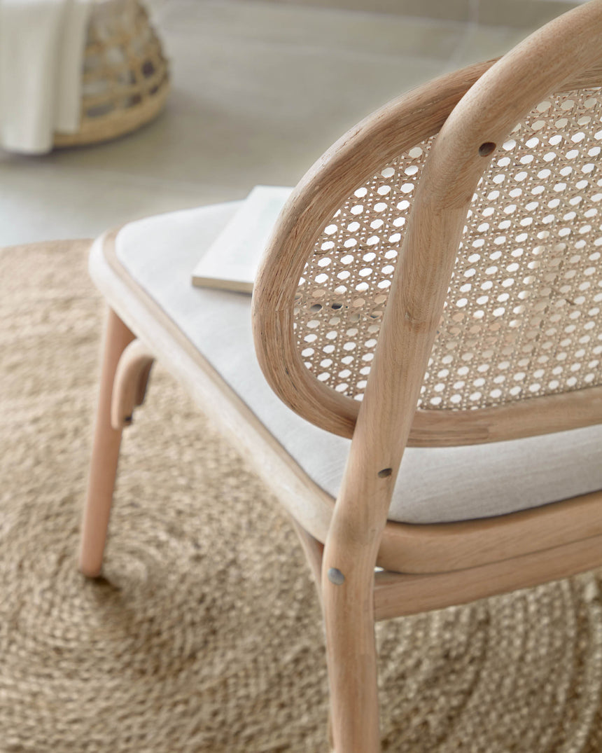 Doriane Sessel aus massiver Eiche mit Naturfinish und gepolstertem Sitz - ZEN ZONE Furniture