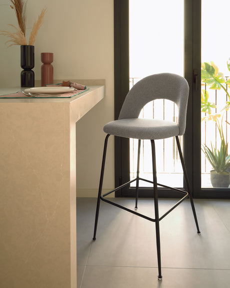 Mahalia Barhocker hellgrau und Stahl mit schwarzem Finish Höhe 63 cm - ZEN ZONE Furniture