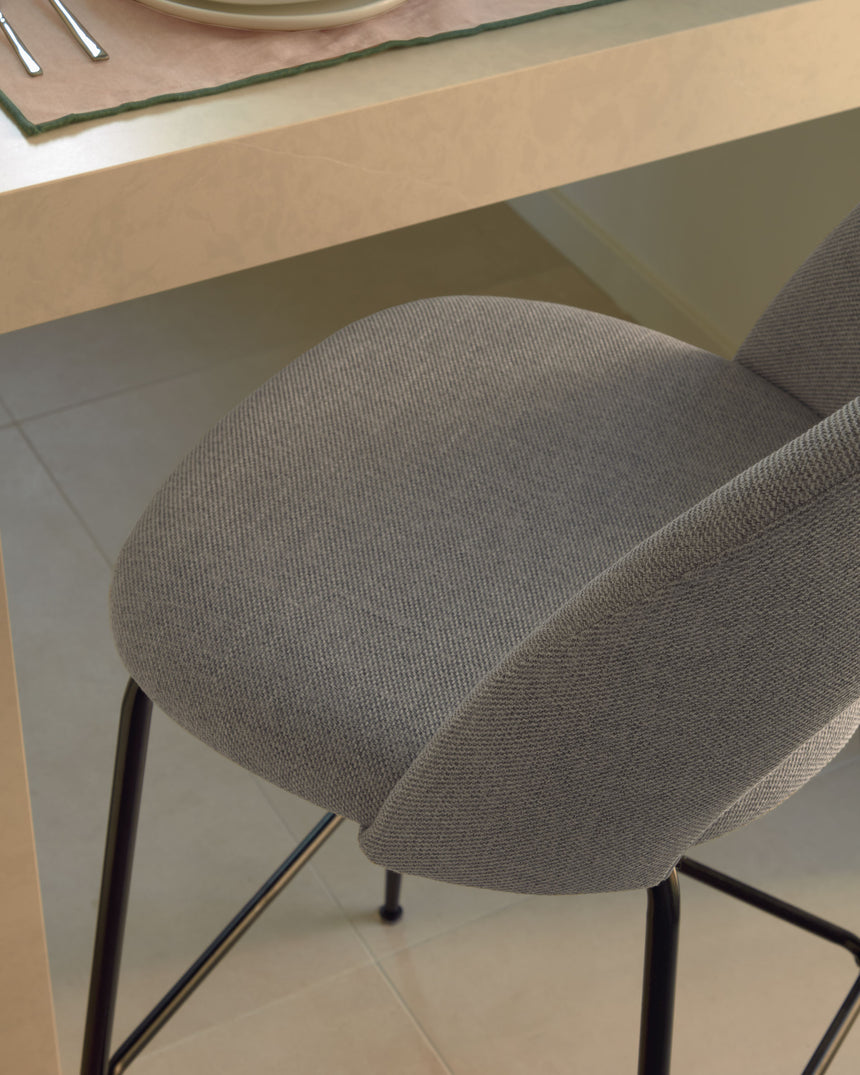 Mahalia Barhocker hellgrau und Stahl mit schwarzem Finish Höhe 63 cm - ZEN ZONE Furniture