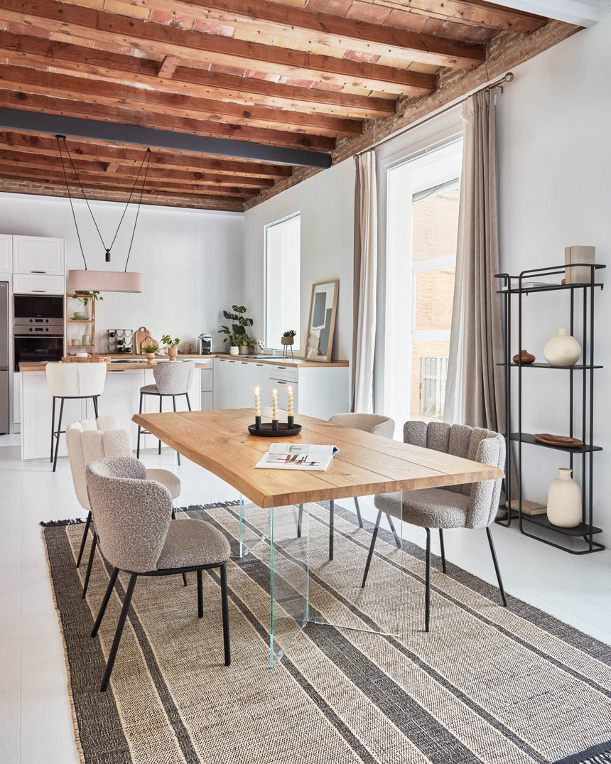 Ciselia Stuhl mit hellgrauem Bouclé-Bezug und schwarzem Metall - ZEN ZONE Furniture