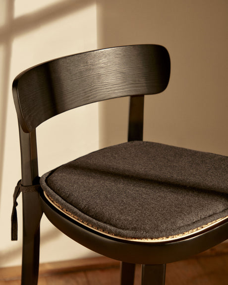 Romane Hocker aus Buchenholz mit schwarzem Finish, Eschenfurnier und Rattan Höhe 75 cm - ZEN ZONE Furniture