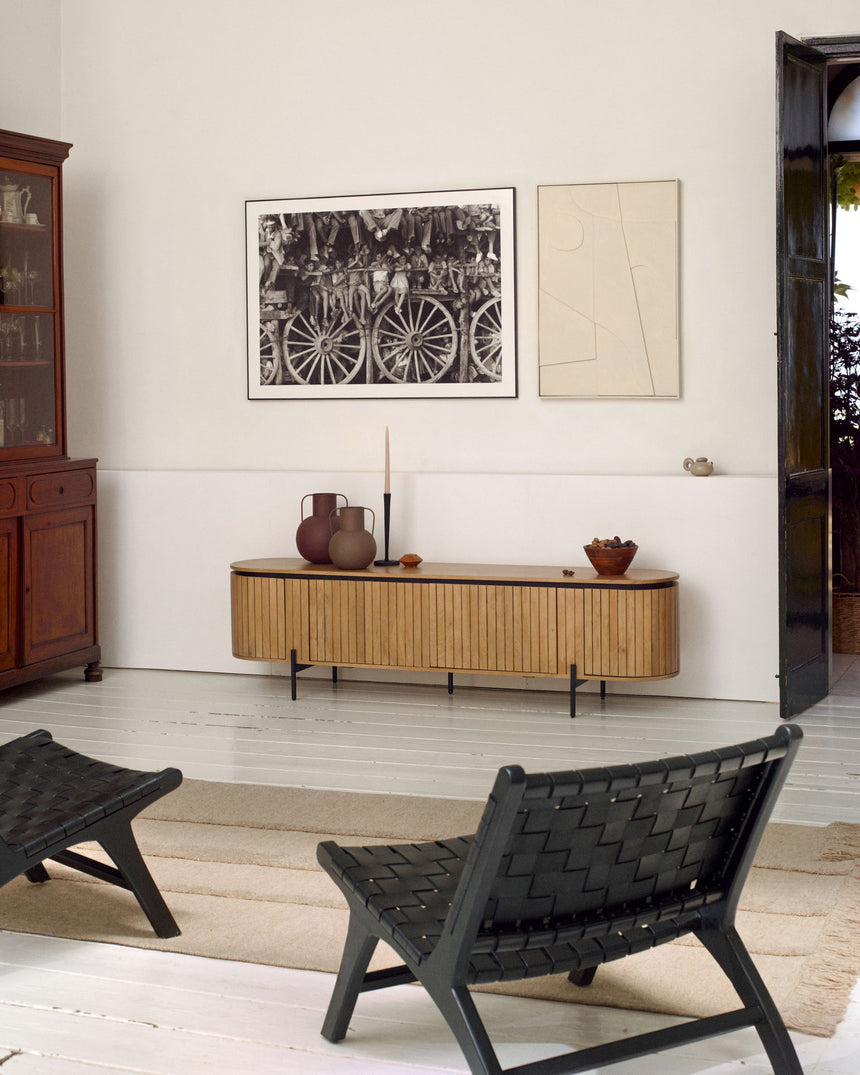 Licia TV-Möbel 4 Türen aus massivem Mangoholz und schwarz lackiertem Metall 200 x 55 cm - ZEN ZONE Furniture