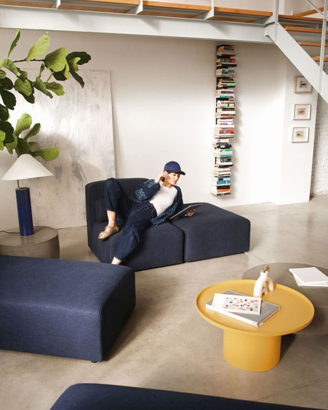 Fleksa runder Couchtisch aus Metall in Senfgelb Ø 72 cm - ZEN ZONE Furniture