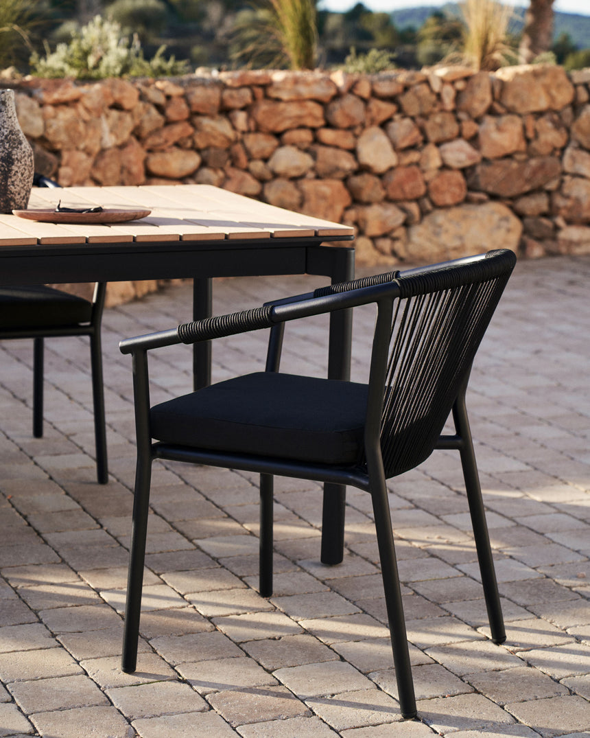 Xelida stapelbarer Gartenstuhl aus Aluminium und Seil schwarz - ZEN ZONE Furniture