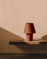 Canapost Tischlampe aus Metall mit Finish in Terrakotta - ZEN ZONE Furniture
