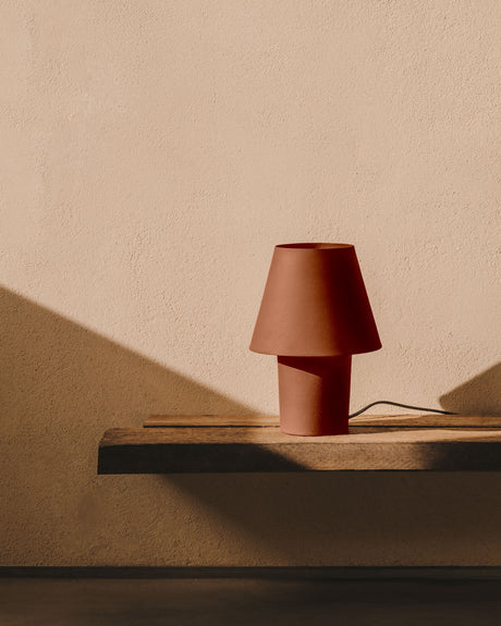Canapost Tischlampe aus Metall mit Finish in Terrakotta - ZEN ZONE Furniture