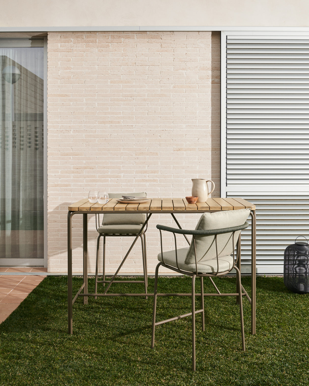 Salguer stapelbarer Hocker aus Seil und Stahl mit Finish in Braun 66 cm - ZEN ZONE Furniture