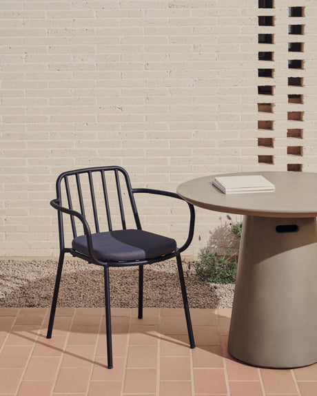 Bramant stapelbarer Stuhl aus Stahl mit schwarzem Finish - ZEN ZONE Furniture
