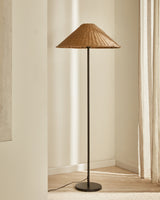 Urania Stehleuchte aus Rattan und Metall mit schwarzer Lackierung - ZEN ZONE Furniture