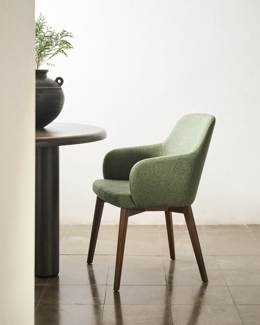 Nelida Stuhl aus grüner Chenille und massivem Buchenholz mit Nussbaum-Finish FSC 100% - ZEN ZONE Furniture
