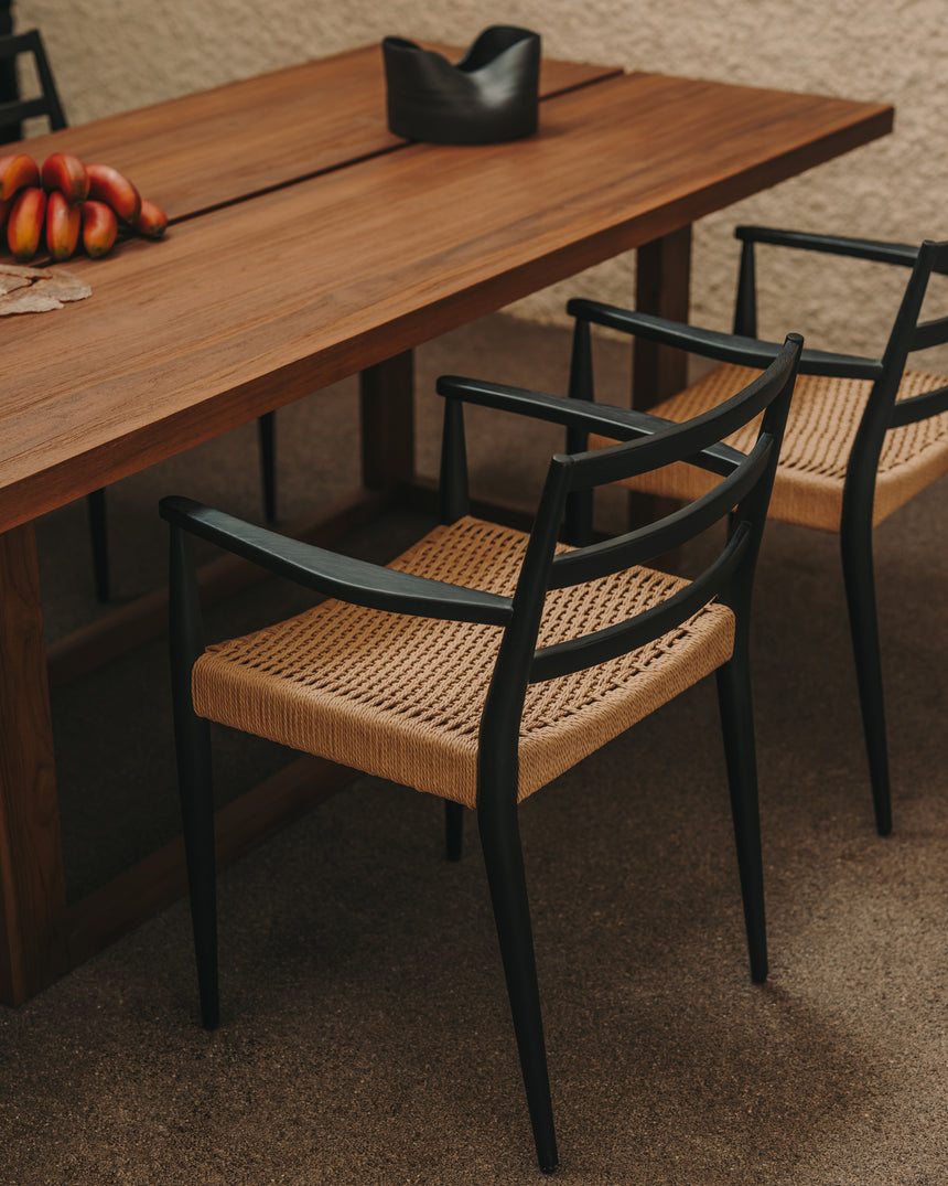 Sashi Tisch aus massivem Teakholz 220 x 100 cm - ZEN ZONE Furniture