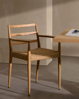 Analy Stuhl mit Armlehnen aus massivem Eichenholz 100% FSC, naturfarbenes Finish, Seilsitz - ZEN ZONE Furniture