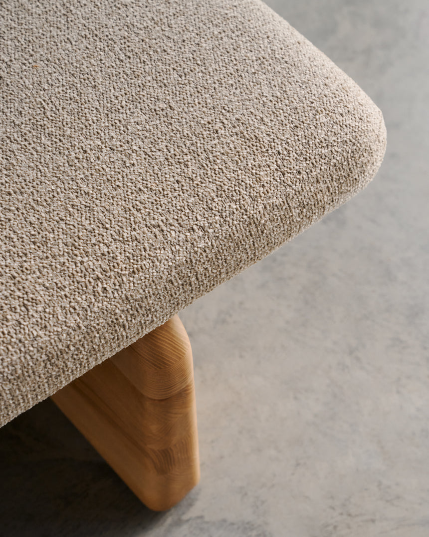Daybed Topaz aus beigefarbenem Chenille und massivem Eschenholz mit natürlichem Finish 200 cm FSC 100% - ZEN ZONE Furniture