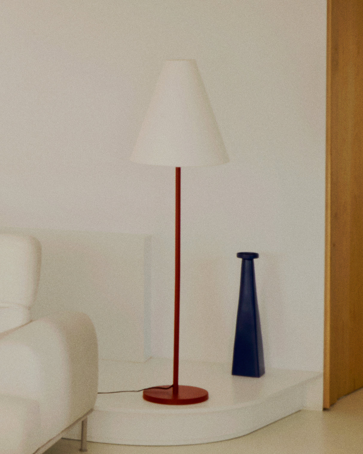 Stehlampe Navat aus Metall mit Terrakotta-Finish - ZEN ZONE Furniture