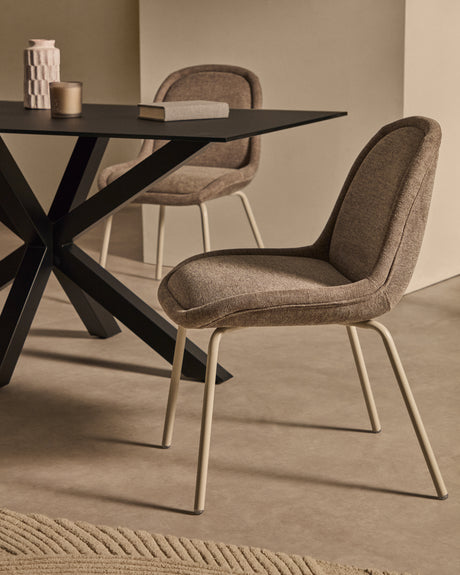 Aimin Stuhl aus hellbrauner Chenille und Stahlbeinen mit mattbeigem Finish FSC Mix Credit - ZEN ZONE Furniture