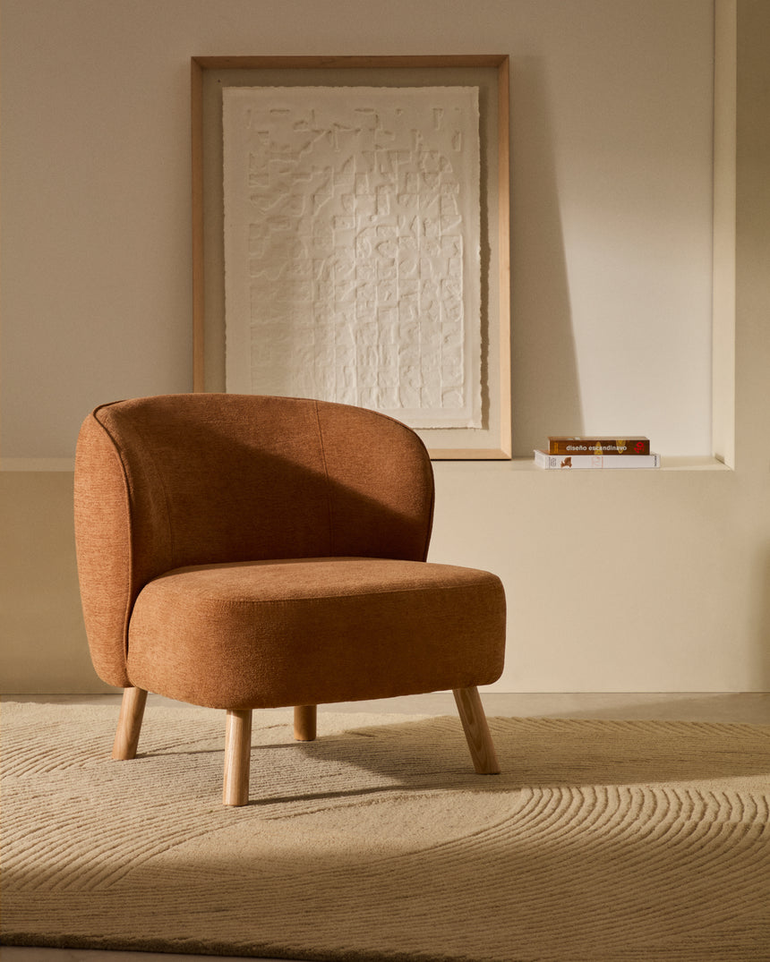 Sessel Ulit aus terrakottafarbener Chenille und Beinen aus massivem Buchenholz mit natürlichem Finish - ZEN ZONE Furniture