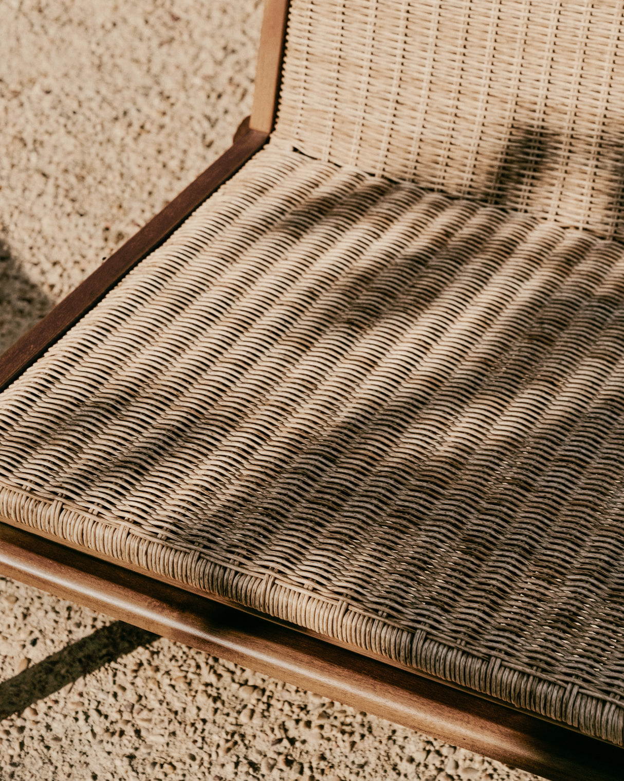 Sofa Itani aus massivem Teakholz und synthetischem Rattan FSC 100% - ZEN ZONE Furniture