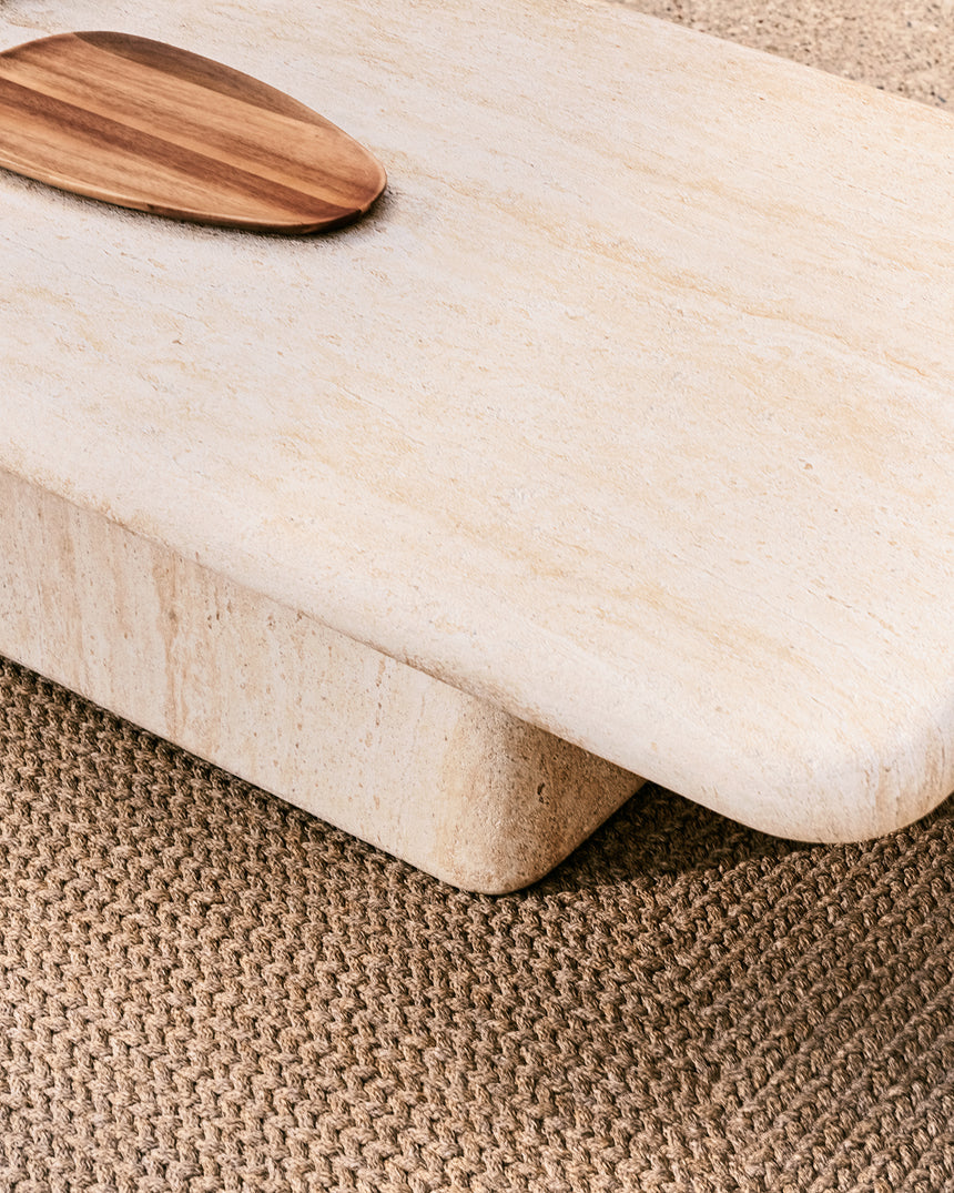 Couchtisch Drasi aus Zement in Travertinoptik 140 x 70 cm - ZEN ZONE Furniture