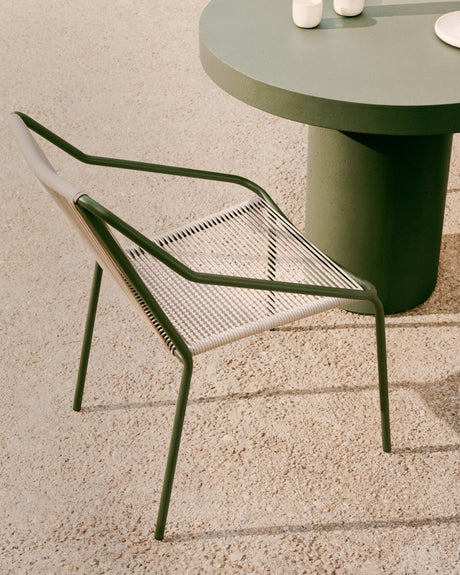 Outdoor-Stuhl Zivia aus écrufarbenem Seil und grün verzinktem Stahl - ZEN ZONE Furniture
