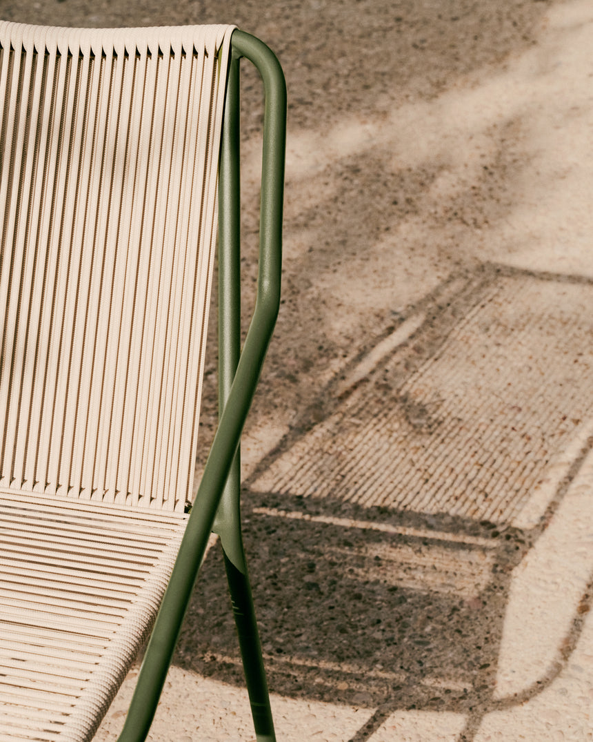 Outdoor-Stuhl Zivia aus écrufarbenem Seil und grün verzinktem Stahl - ZEN ZONE Furniture