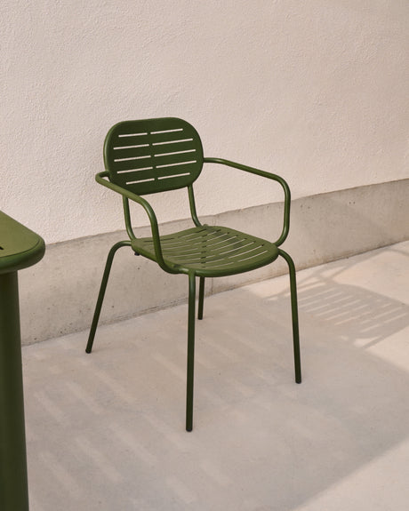 Stapelbarer Outdoor-Stuhl mit Armlehnen Brai aus  verzinktem Stahl in Grün - ZEN ZONE Furniture