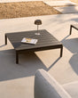 Couchtisch Sorells aus grauem Aluminium 89 x 91 cm - ZEN ZONE Furniture