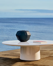 Couchtisch Albanella aus Zement mit glänzend weißem Finish Ø 110 cm - ZEN ZONE Furniture
