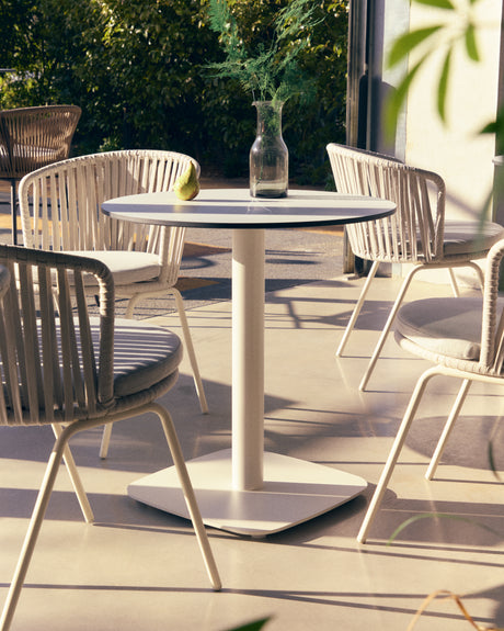 Runder Outdoor-Tisch Dina weiß mit weiß lackiertem Metallbein Ø 68x70cm - ZEN ZONE Furniture