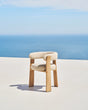 Outdoor-Stuhl Granit in Beige mit Beinen aus massivem Teakholz mit naturfarbenem Finish, 100 % FSC - ZEN ZONE Furniture