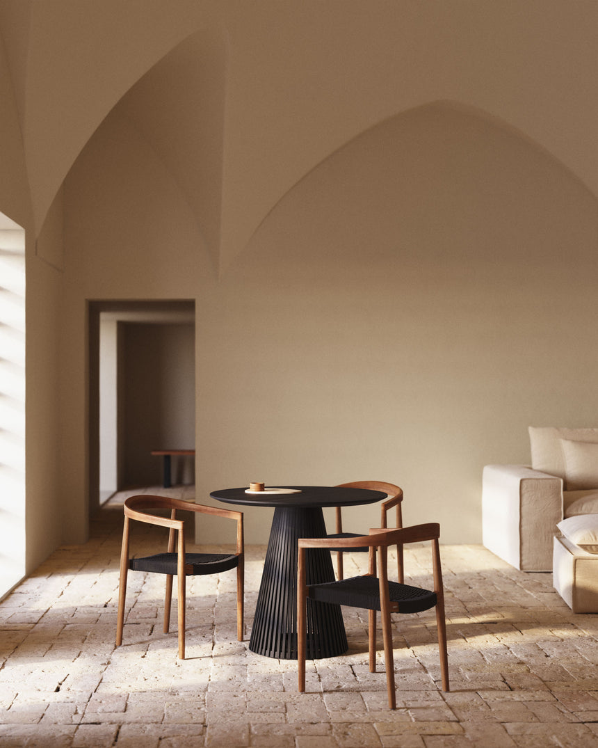Ydalia stapelbarer Outdoor-Stuhl aus massivem Teakholz natürliches Finish schwarzes Seil - ZEN ZONE Furniture