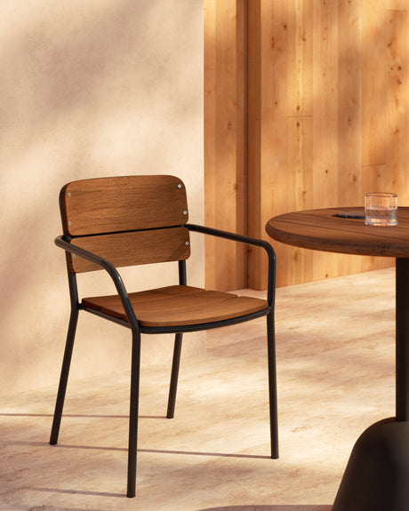 Algueret Stuhl - Massives Eukalyptusholz mit natürlichem Finish und schwarzem Aluminium FSC 100% - ZEN ZONE Furniture