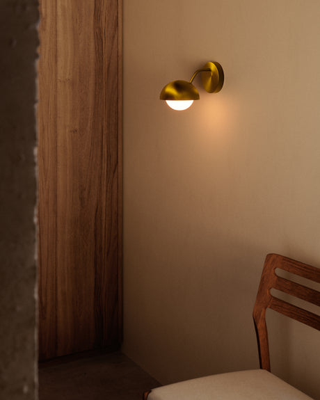 Lonela Wandleuchte aus Metall mit Messing-Finish - ZEN ZONE Furniture